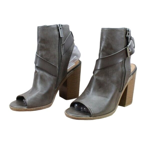 DV By Dolce Vita Teisha Gray Leather Buckled Ankle Heeled Booties Size 8 - Picture 2 of 8